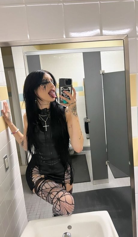 DeathbyRomy photo 99