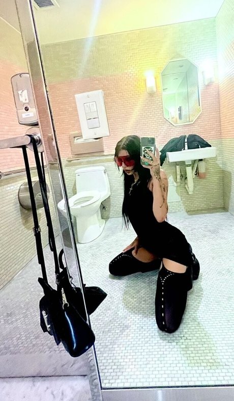 DeathbyRomy photo 110