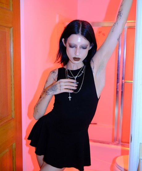 DeathbyRomy photo 115