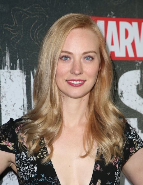 Deborah Ann Woll photo 120