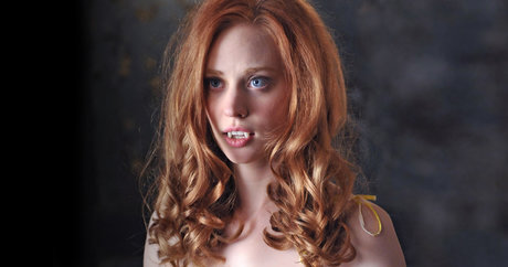 Deborah Ann Woll photo 132