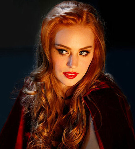 Deborah Ann Woll photo 141