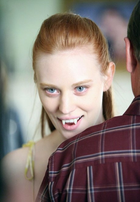 Deborah Ann Woll photo 159