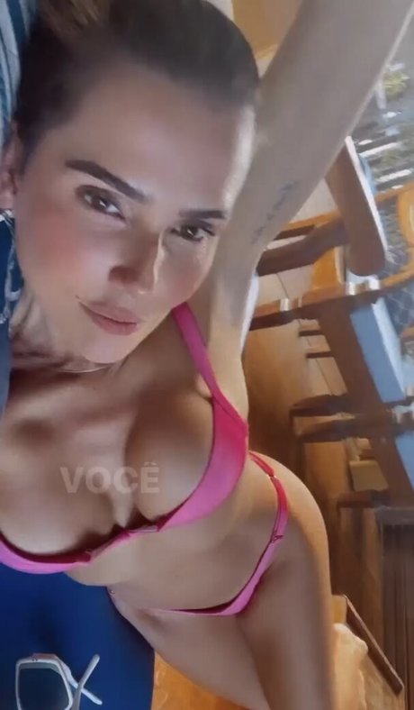 Deborah Secco photo 79