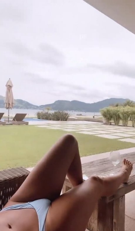 Deborah Secco photo 164