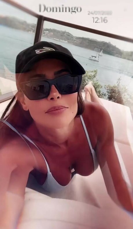 Deborah Secco photo 361