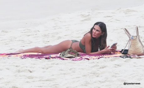 Deborah Secco photo 422