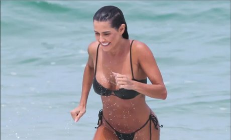 Deborah Secco photo 430