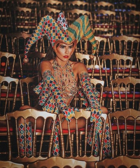 Deborah Secco photo 635