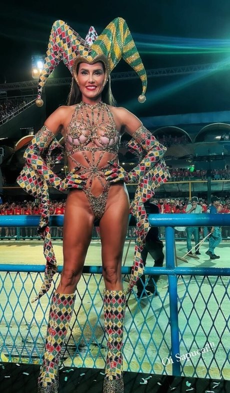 Deborah Secco photo 636