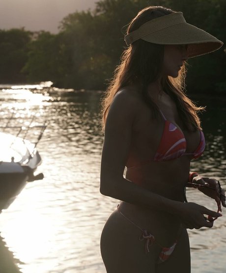 Deborah Secco photo 691