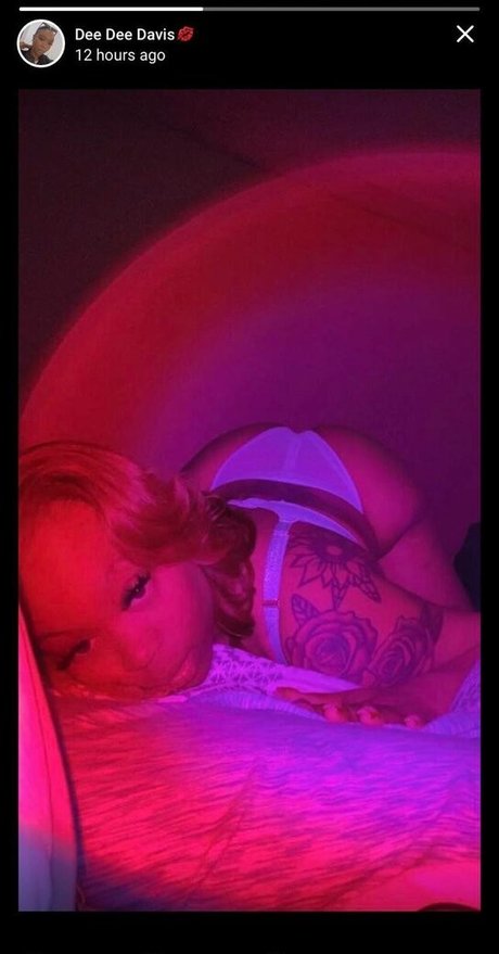 Dee Dee Davis photo 9