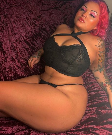 Dee Vicious photo 3