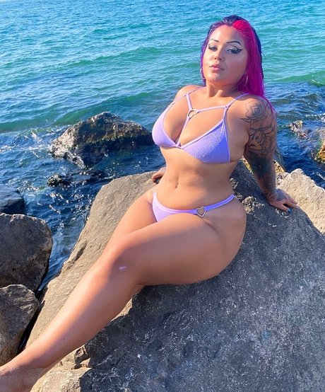 Dee Vicious photo 6