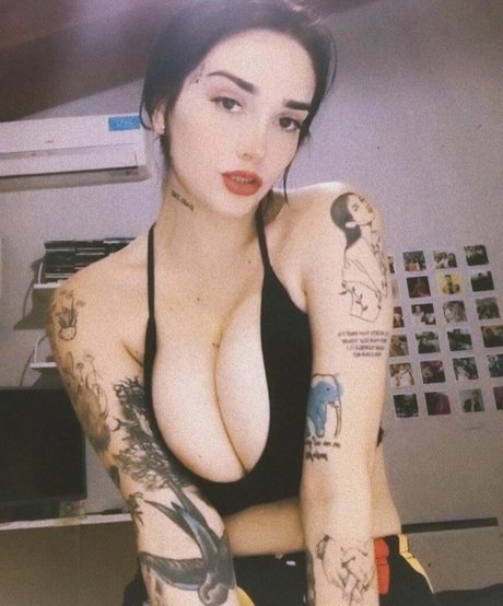 Delfi Peralta photo 9
