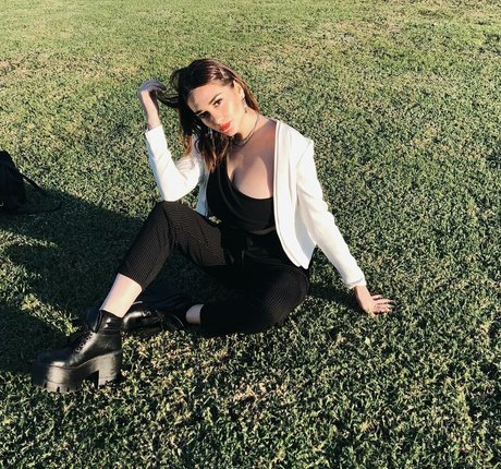 Delfi Peralta photo 23
