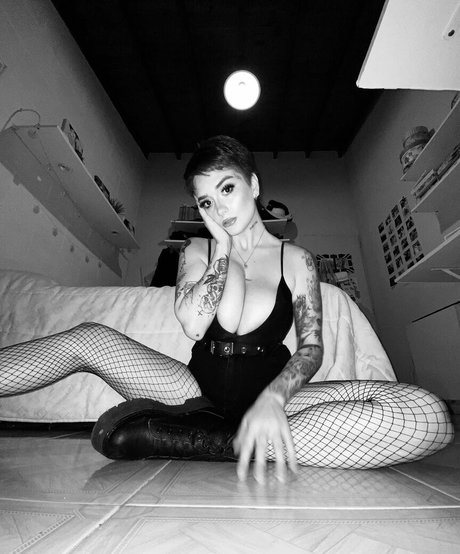 Delfi Peralta photo 40