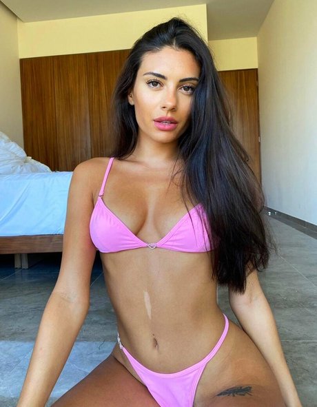 Delilah Allers photo 18