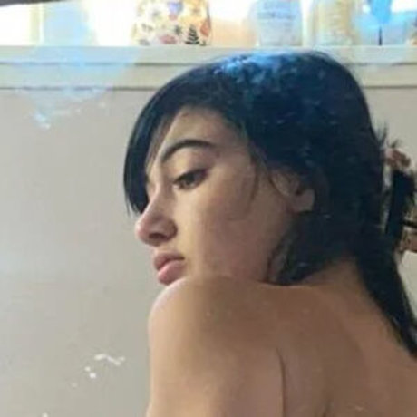 Delilah Raige photo 71