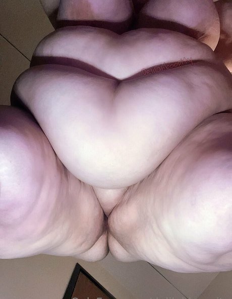 Delilahboopity photo 5