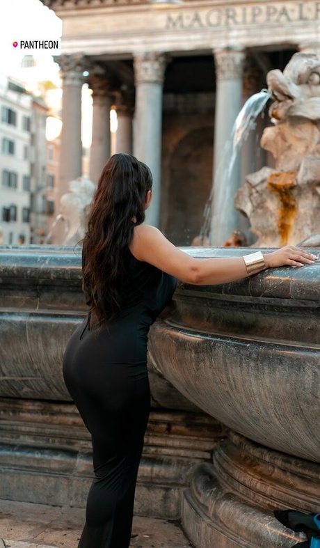 Demetria Obilor photo 18