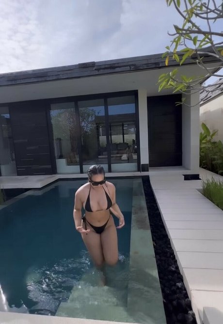 Demetria Obilor photo 20