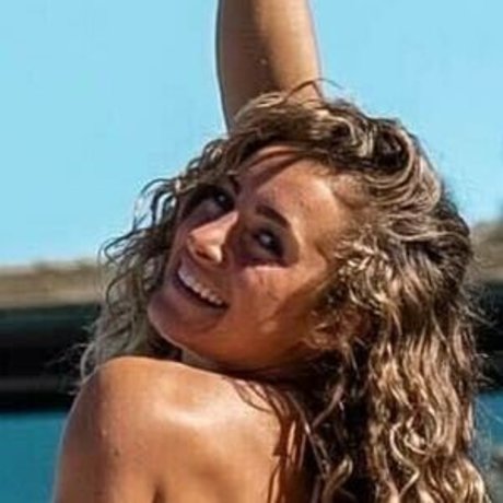Demi Bagby photo 17