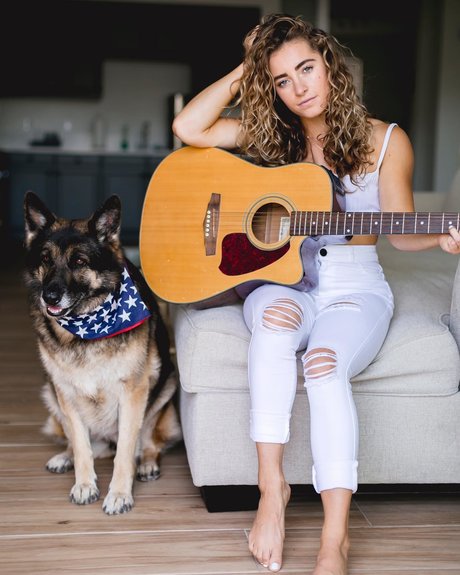Demi Bagby photo 19