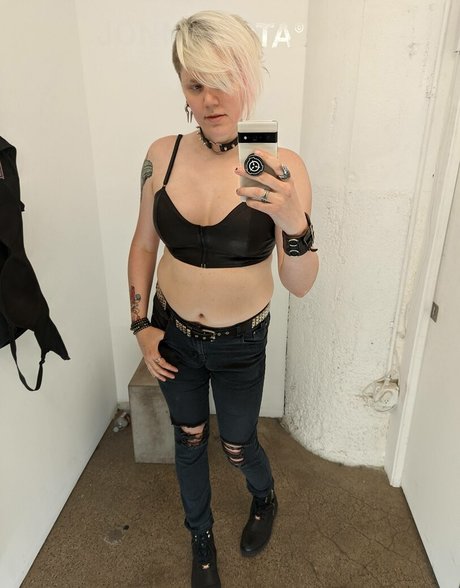 Demongirlcock photo 16