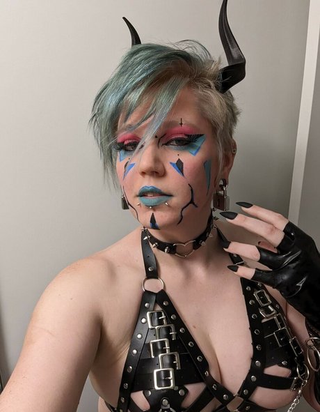 Demongirlcock photo 17