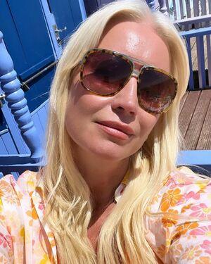 Denise Van Outen photo 48