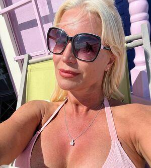 Denise Van Outen photo 50