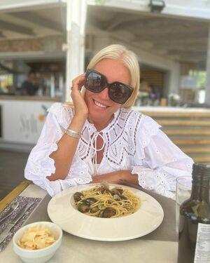 Denise Van Outen photo 73