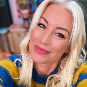 Denise Van Outen photo 100