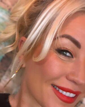 Denise Van Outen photo 107