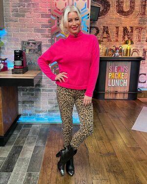 Denise Van Outen photo 127
