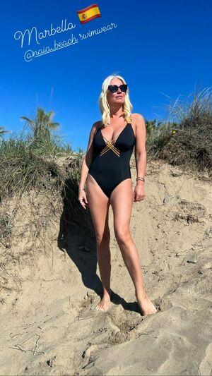 Denise Van Outen photo 133
