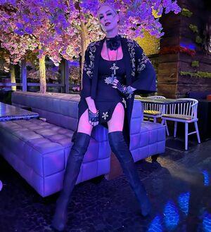 Denise Van Outen photo 160