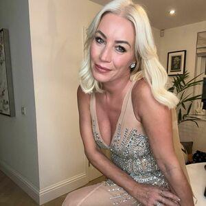 Denise Van Outen photo 175