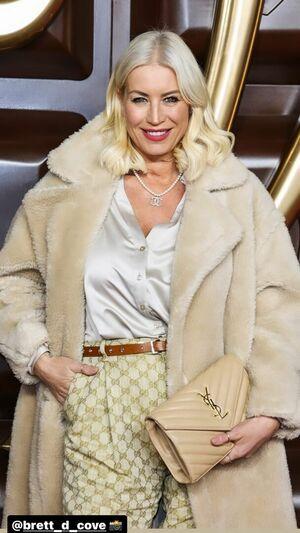 Denise Van Outen photo 177