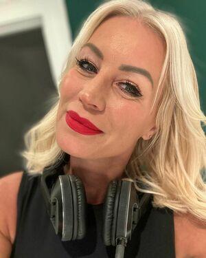 Denise Van Outen photo 178