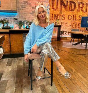 Denise Van Outen photo 179