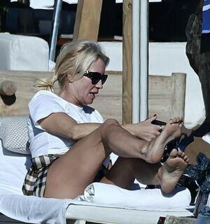 Denise Van Outen photo 200