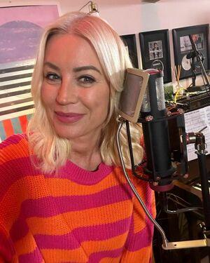Denise Van Outen photo 214
