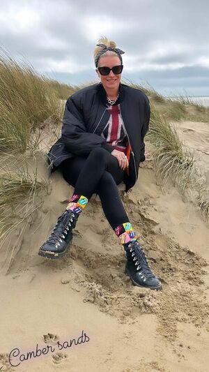 Denise Van Outen photo 220