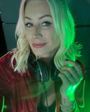 Denise Van Outen photo 235