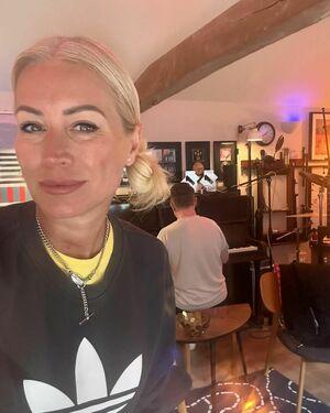 Denise Van Outen photo 253