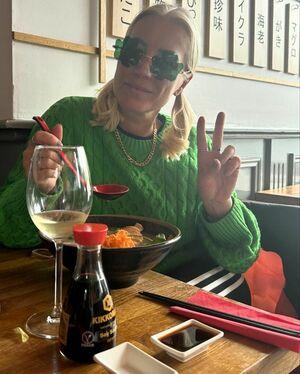 Denise Van Outen photo 254