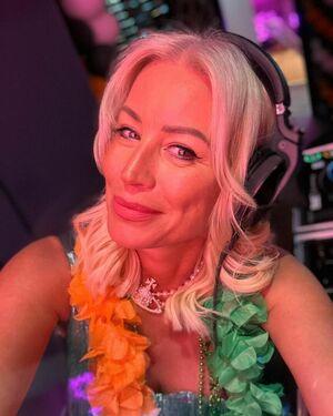 Denise Van Outen photo 262