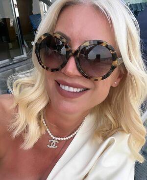 Denise Van Outen photo 284